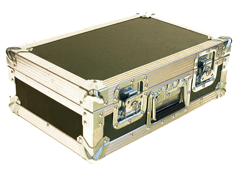 Seddon Flight Case 10 Hard case for projectors weighing 5-10kg product image. Click to enlarge.